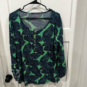EUC size XL Lilly Pulitzer Porter top in Under the Palms